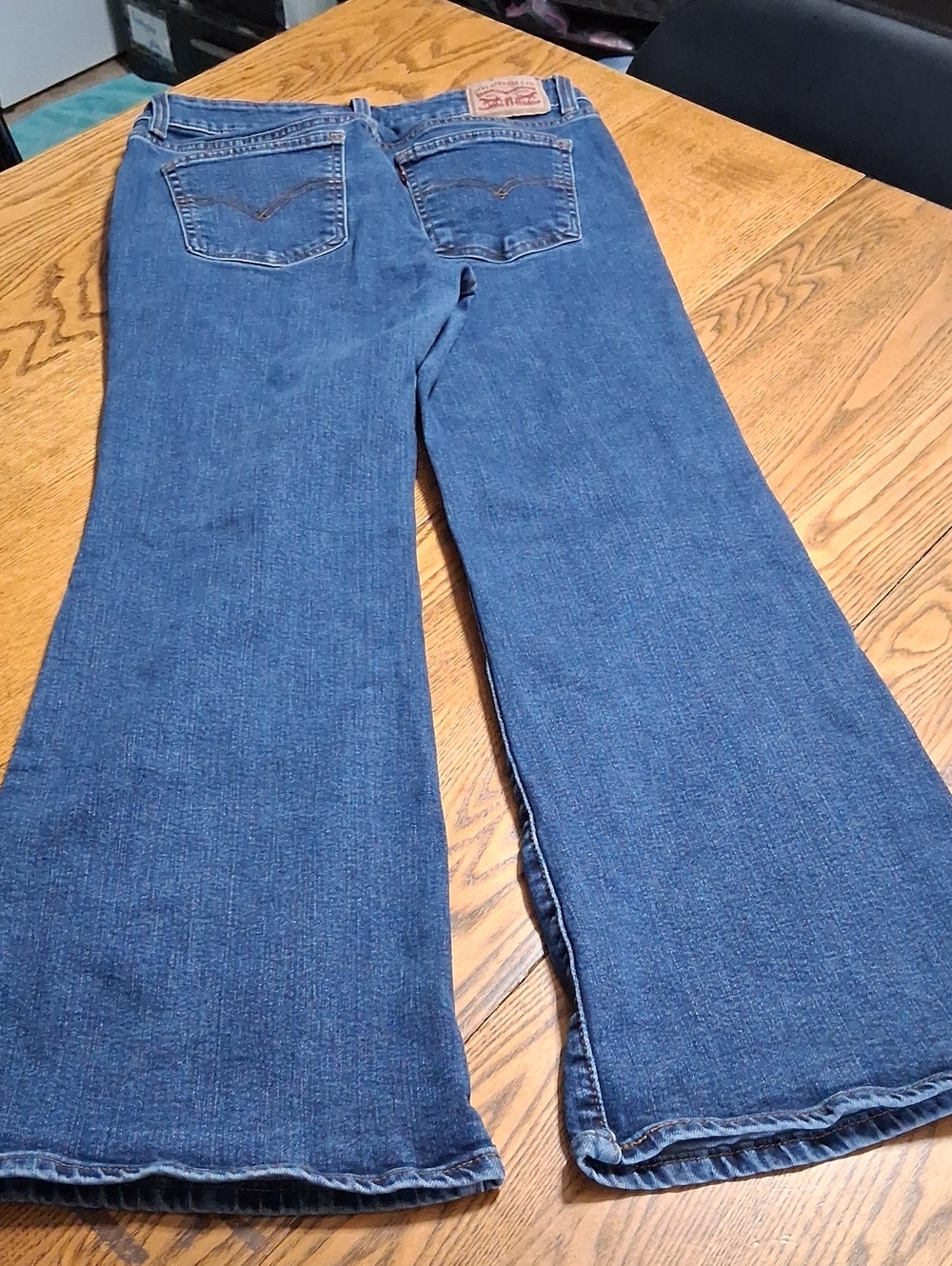 LEVI'S STRAUSS Jeans Womens 30 BLUE SUPERLOW FLARE BOOT CUT BOOTCUT Used KICK - Picture 6 of 6
